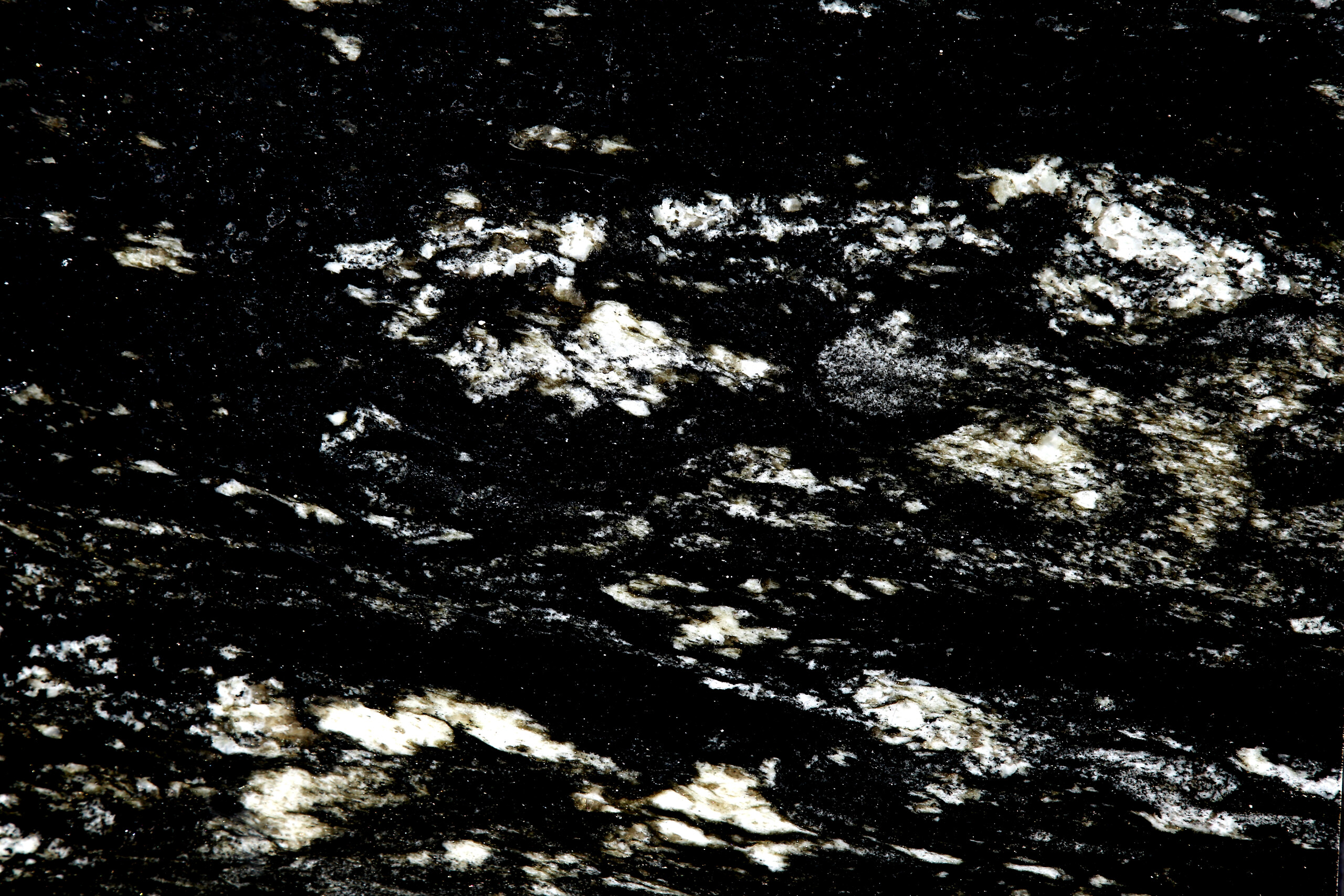 TITANIUM BLACK GRANITE